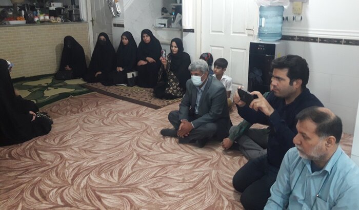 دیدار با خانواده شهدا، اقدام ماندگار استادان و دانشجویان دانشگاه آزاد گناوه