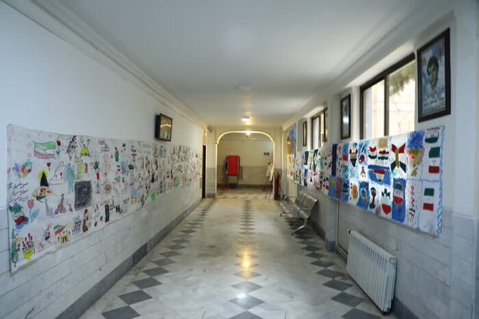 دانشآموزان قمی، ایثار و شهادت را روی پارچه به تصویر کشیدند