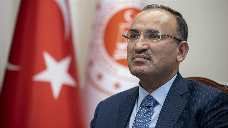 Türkiye’de Yeni Anayasa Teklifi Haftaya Meclise Sunulacak 