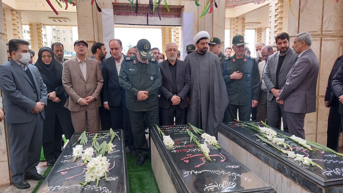 آیین اختتامیه همایش بینالمللی مفاهیم دفاع مقدس در ملایر آغاز شد