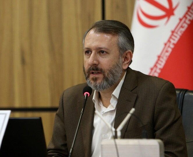 نگاه به گردش نخبگان با عینک بدبینی صحیح نیست/مسائل معیشتی مهمترین دلیل ترک وطن