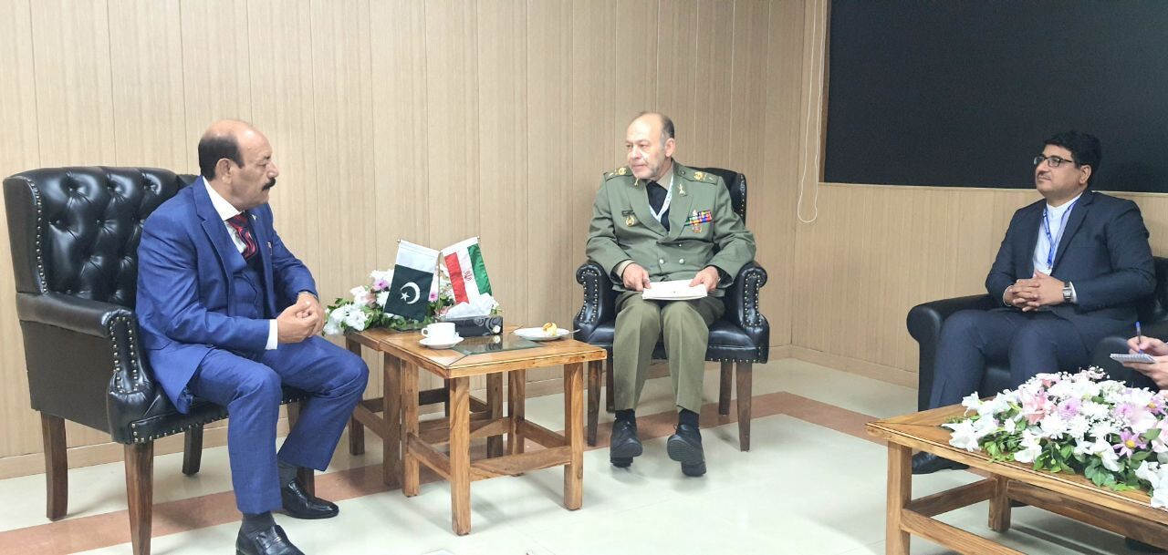 رئیس هیات نظامی ایران: محدودیتی برای توسعه روابط با پاکستان وجود ندارد