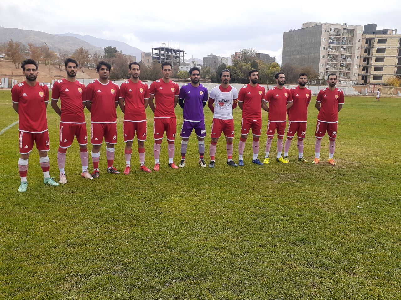 یکه تازی ستاره سرخ تویسرکان در لیگ برتر فوتبال همدان