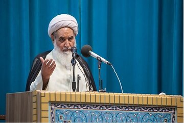 امام جمعه کرمانشاه: بانوان، حضرت خدیجه (س) را الگوی خود قرار دهند