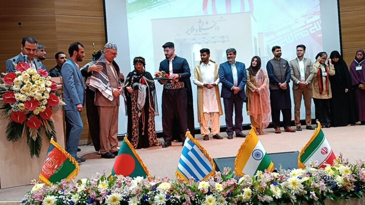 پرواز اندیشهها به ۲۰ کشور جهان/میزبانی شایسته ملایریها از فرهیختگان