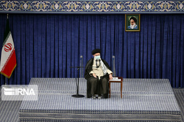 En images ; rencontre d’un groupe d’habitants d'Ispahan avec le Guide suprême