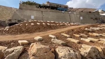 خشم فلسطینیان از اقدام صهیونیست‌ها در ایجاد گور دروغین در جنوب مسجد الاقصی