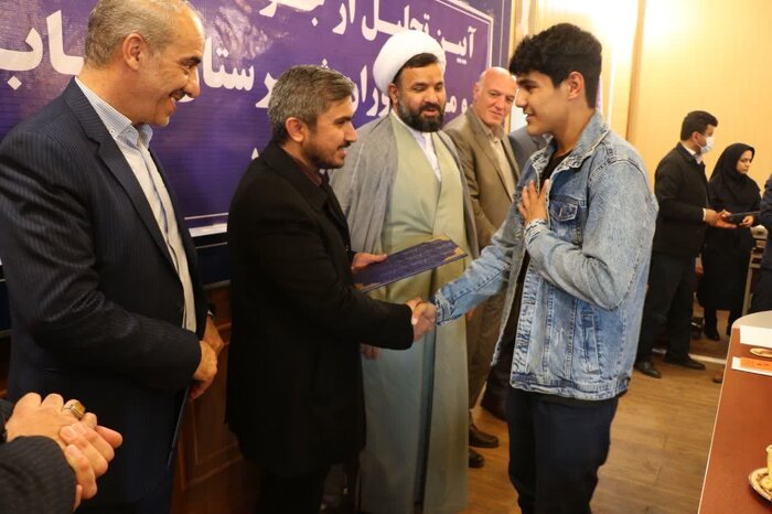 امکانات ورزشی با توجه به استعدادهای منطقه ایجاد میشود