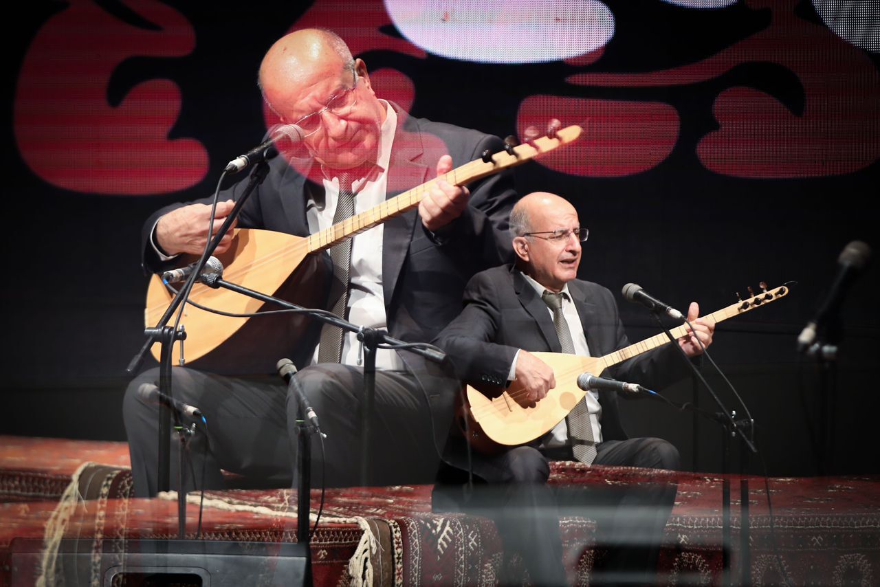 پانزدهمین جشنواره موسیقی نواحی؛ باغلاما به روایت هنرمند ترکیه‌ای نواخته شد+ فیلم