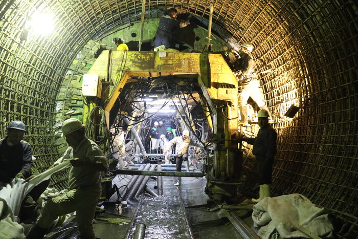 پیشرفت فیزیکی تونل انتقال آب به دریاچه ارومیه ۹۶ درصد است