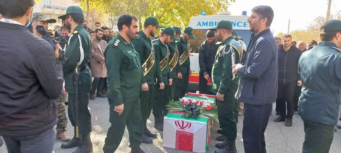 پیکر مطهر شهید مدافع امنیت در صحنه تشییع شد