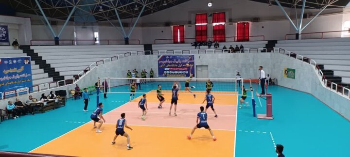 نصرشاهرود به نخستین پیروزی در رقابتهای والیبال لیگ دسته یک جوانان کشور دست یافت