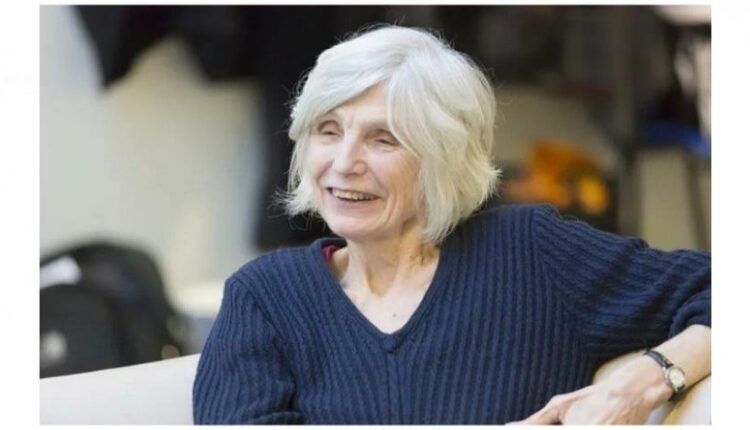 بسبب دعمها فلسطين..سحب جائزة الدراما الأوروبية من كاتبة مسرحية بسبب دعمها فلسطين..سحب جائزة الدراما الأوروبية من كاتبة مسرحية