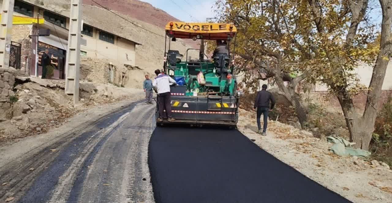 فرماندار: خیابان‌های اصلی روستای سیل‌زده مزدارانِ فیروزکوه آسفالت شد