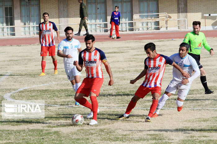 واکاوی اوضاع نمایندگان فوتبال یزد در لیگ‌های کشور؛ از امید به صعود تا فرار از سقوط