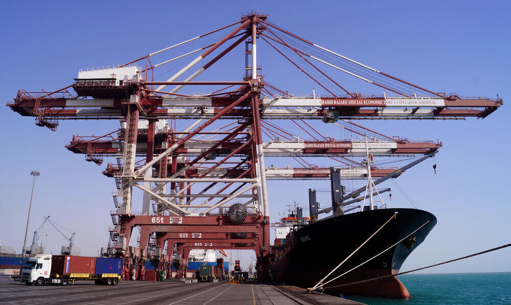 Over 2.5 million tons of basic goods imported via Shahid Rajaee port 