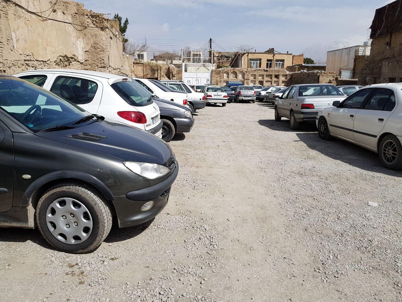 سرقت ۴۰ دستگاه خودرو توسط ۲ زن در قزوین