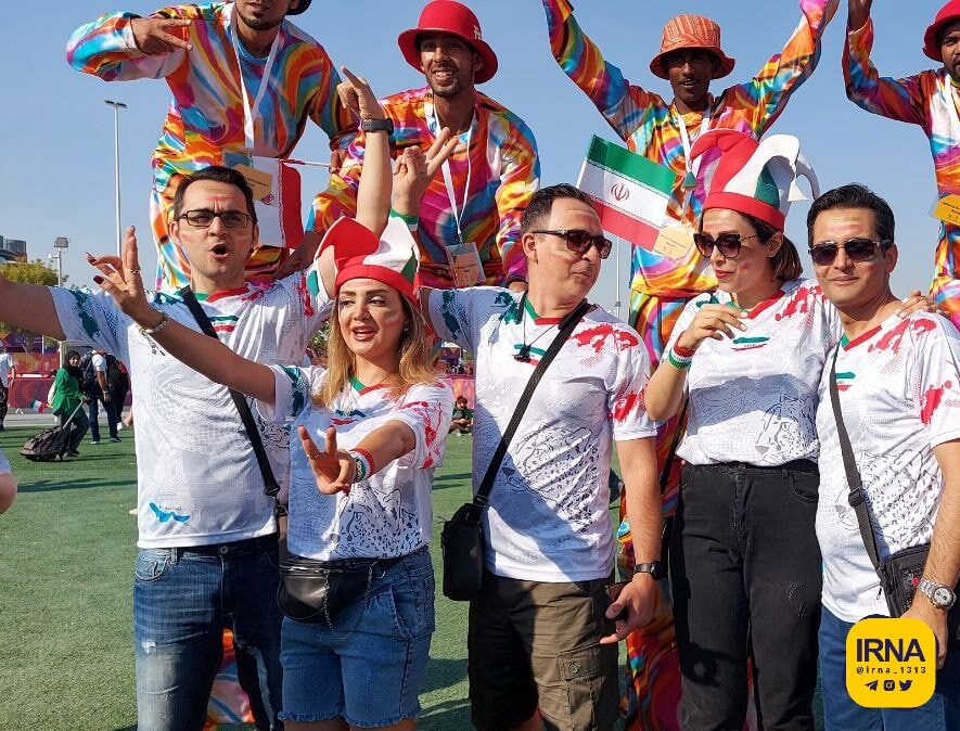 Mondial 2022: les supporters de l’équipe d’Iran avant le début de la rencontre devant l’Angleterre  