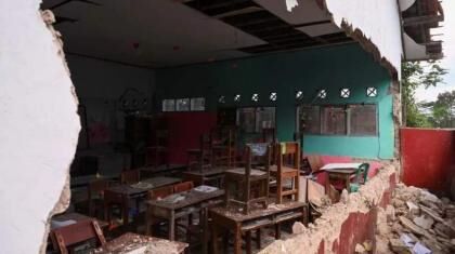 شمار کشته های زلزله اندونزی به ۱۶۲ نفر رسید 