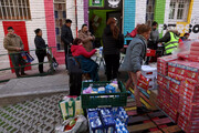  اسپانیایی‌های نیازمند به غذا مقابل بانک‌های غذایی صف کشیدند