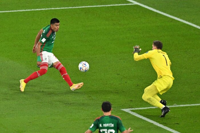 دستان اوچوآ کابوس لوا؛ هدیه لهستان و مکزیک به آرژانتین