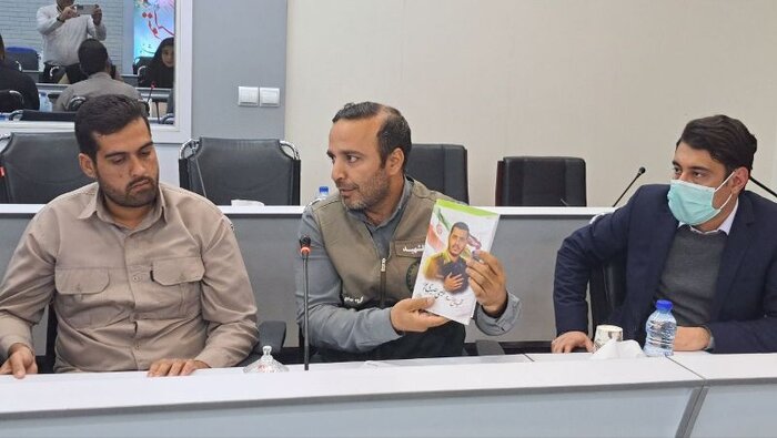 استاندار خراسان جنوبی پای صحبت جوانان نشست