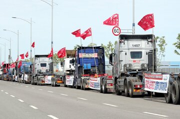 کامیون‌داران کره‌جنوبی دست به اعتصاب می‌زنند