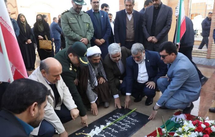 استاندار آذربایجان غربی: زمین و تسهیلات ساخت مسکن به جوانان داده میشود