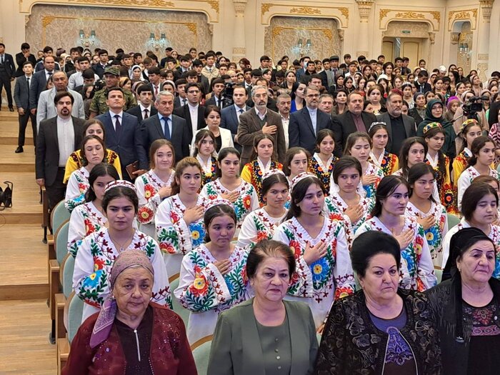 سالاری: در مورد هفتههای فرهنگی، سیاست درهای باز داریم/ همسایگان مورد غفلت قرار گرفتهاند