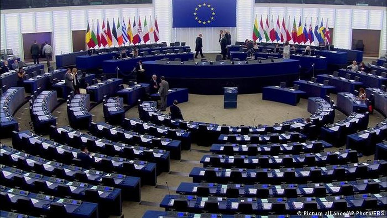 انتقاد عضو پارلمان اروپا از سیاست های آمریکا و اتحادیه اروپا در خاورمیانه