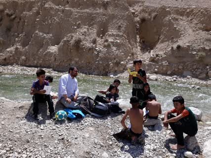 ترکتحصیل دختران و کتابخوانی کودکان، تلخ و شیرین خاطراتم است