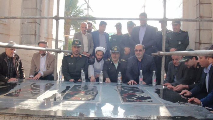 سپاه و بسیج در راه دفاع از آرمانها و ارزشهای انقلاب اسلامی حرکت میکنند