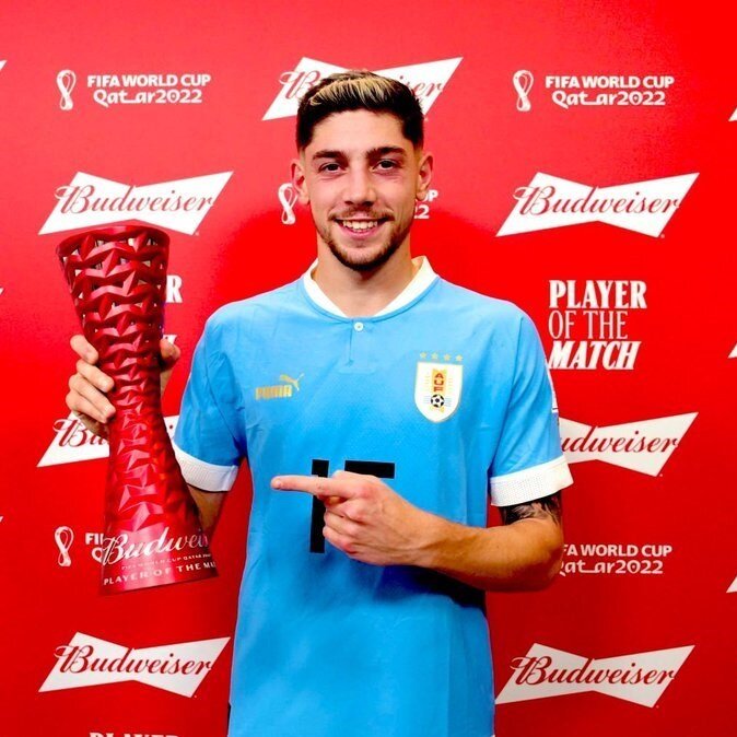 والورده بهترین بازیکن دیدار اروگوئه مقابل کره لقب گرفت