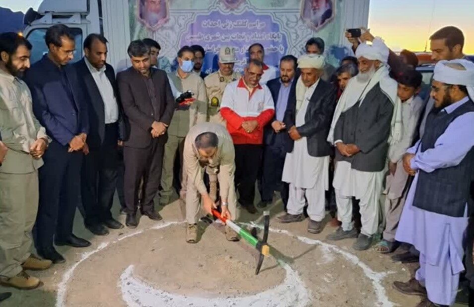 ساخت پایگاه امداد و نجات در محور نهبندان - زابل آغاز شد ساخت پایگاه امداد و نجات در محور نهبندان - زابل آغاز شد