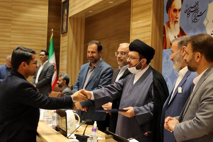 برخورد با عاملان شهادت مدافعان امنیت عبرتآموز باشد