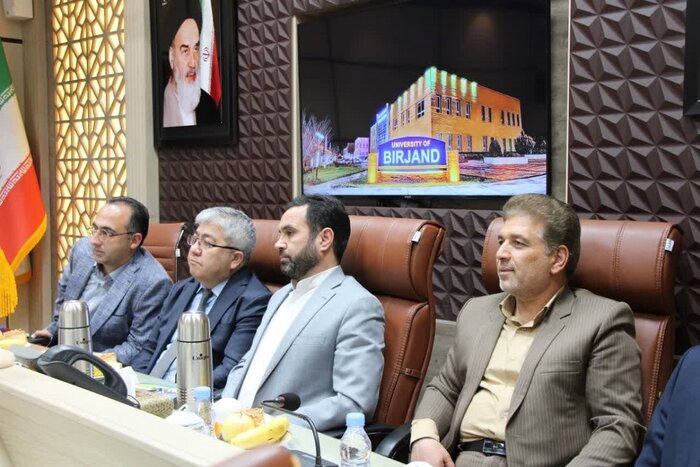 تعامل قرقیزستان و خراسان جنوبی با حمایتهای علمی ادامه مییابد