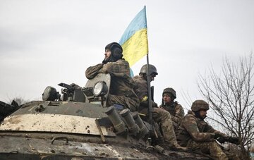 نیروهای اوکراینی باز هم از مواضع خود عقب نشینی کردند