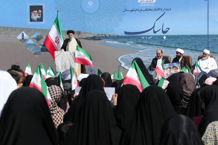 آیتالله رئیسی: ۴۳ سال توطئه دشمنان، ما را از اهداف خود بازنذاشته است