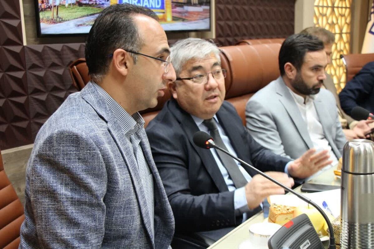 بحث سبل التعاون بين قرغيزيا ومحافظة خراسان الجنوبية بحث سبل التعاون بين قرغيزيا ومحافظة خراسان الجنوبية