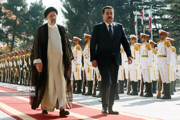 En images ; la cérémonie d’accueil officielle du Premier ministre irakien à Téhéran

