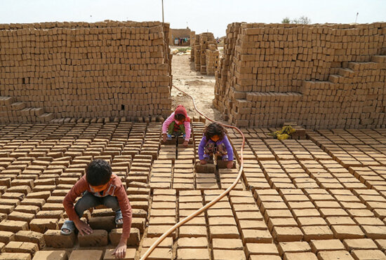 کودکان کار؛ سیاه‌چاله اجتماعی در سیمای اصفهان