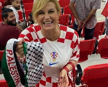 L'ancienne présidente de la Croatie soutient la Palestine lors de la Coupe du monde au Qatar 2022