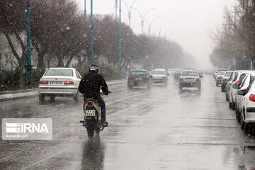 برف و باران میهمان کرمان می‌شود  