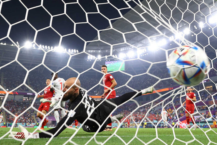 نگاهی به بازیهای روز سیزدهم جام جهانی؛ هیس به صربها در شب آقای سون و رفقا!