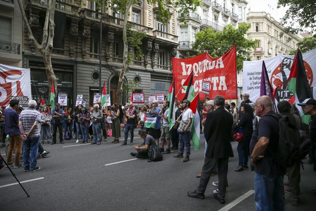 تجمع کنندگان آرژانتینی فریاد زدند: "اسرائیل فاشیست است" 