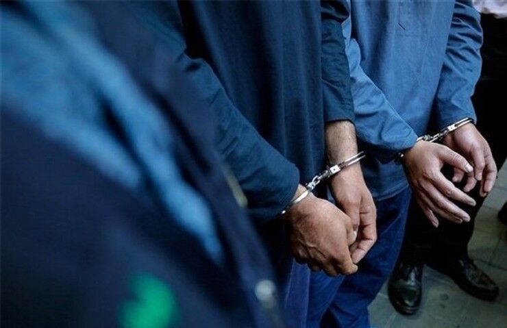 ۶ عامل فروش سلاح غیرمجاز در ساوجبلاغ دستگیر شدند 