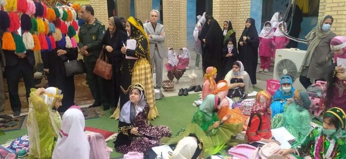 دانشآموزان دختر گناوه یک روز زندگی با عشایر را تجربه کردند