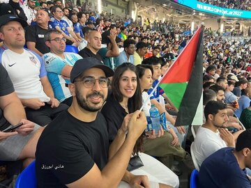 به اهتزاز درآمدن پرچم فلسطین در بازی ژاپن و کرواسی
