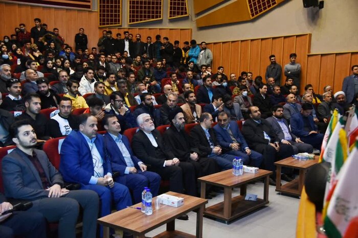 حاشیهنگاری دیدار استاندار گلستان با دانشجویان؟ اتفاقات اخیر کشور اعتراض بود یا اغتشاش؟