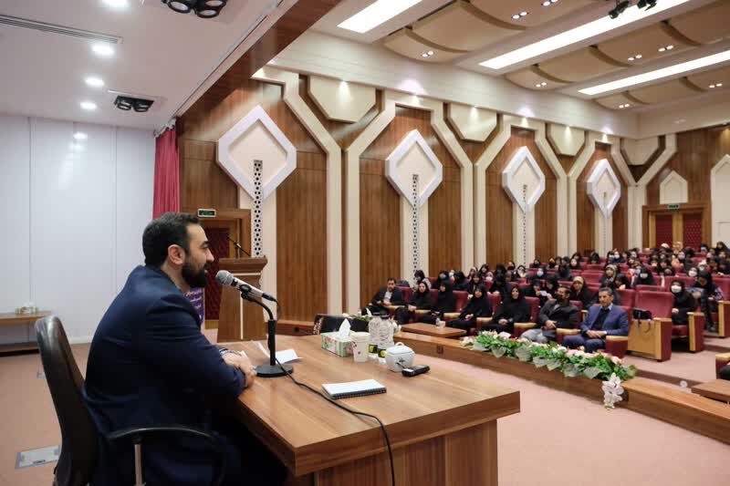 مدیر شورای عالی جوانان: استعمارستیزی خصلت اصلی جنبش‌های دانشجویی است